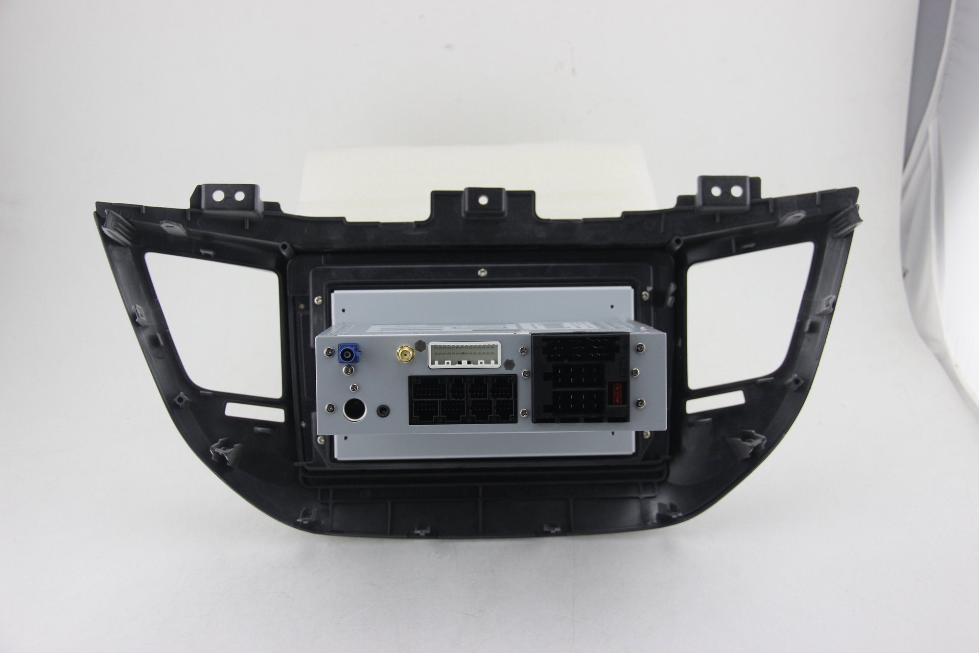 For Hyundai IX35 / Tucson 2016-2018 4GB+32GB Android 8 9 Inch Touchscreen Radio Bluetooth GPS Navigation Head Unit Stereo - CARSOLL